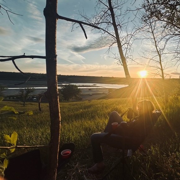 Meet your Posher, Maegan - Picture 2 of 2